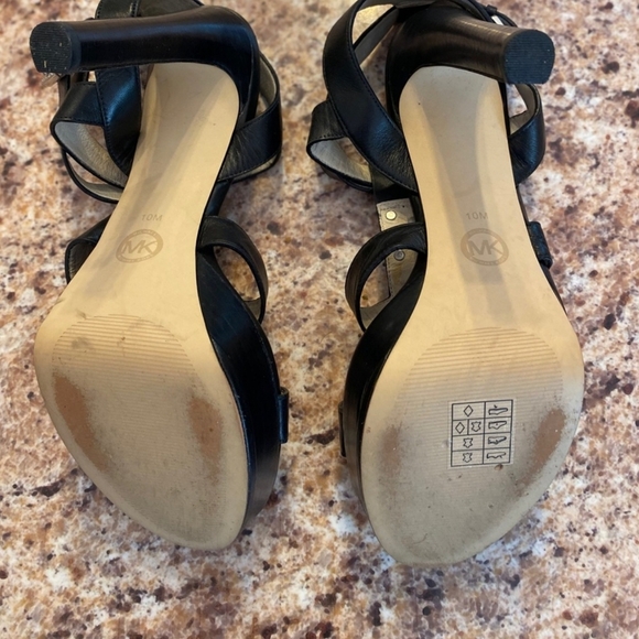 Michael kors heels - Picture 5 of 6